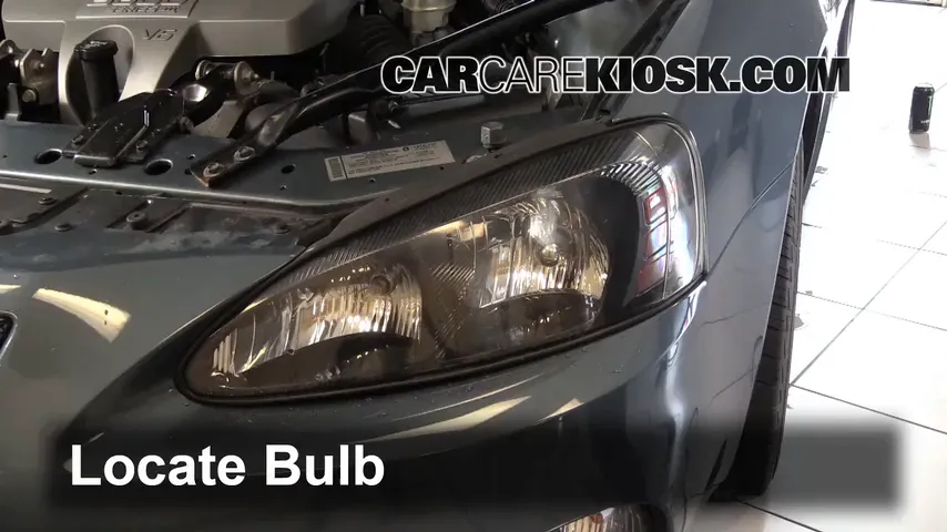 2007 Pontiac Grand Prix 3.8L V6 Lights Highbeam (replace bulb)